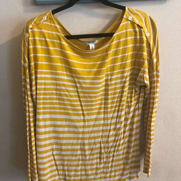 Mustard old navy softy tee - Picture 1 of 3